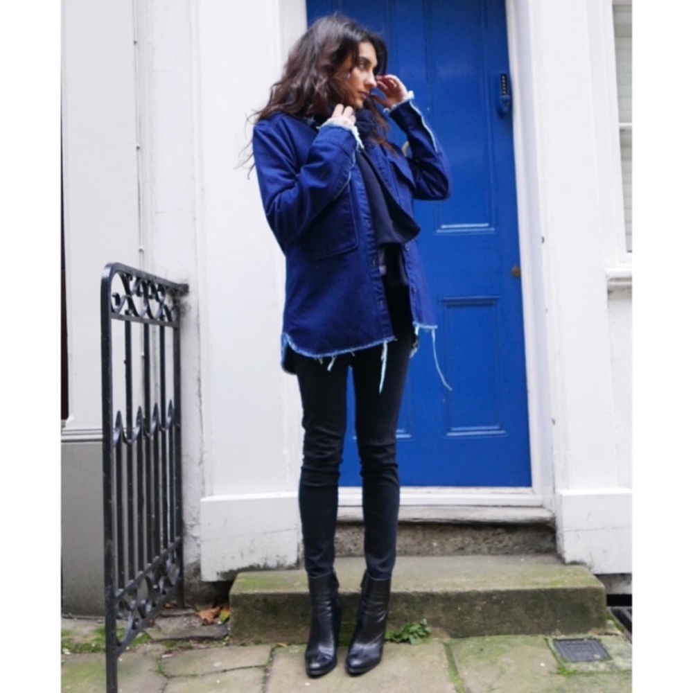 ZARA Trafaluc Frayed, Raw Hem Dark Denim J… - Picture 7 of 8